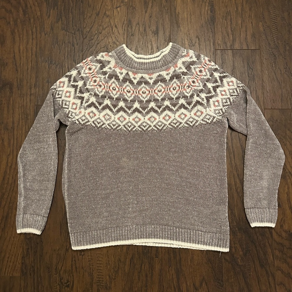 Alfred Dunner Women’s  Gray and White Knit Sweater with Embellishment